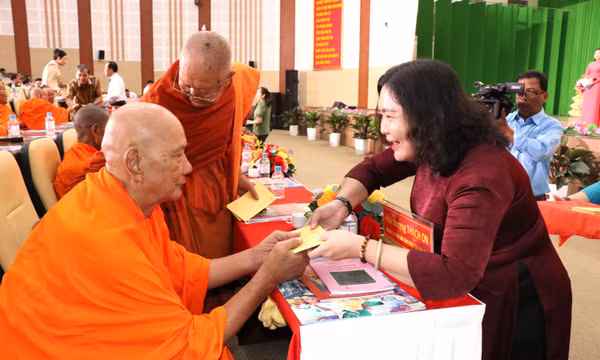 Đồng bào Khmer góp sức xây dựng quê hương ngày càng phát triển