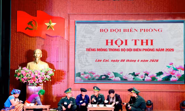 Tiếng dân tộc - 'Chìa khóa' mở cửa lòng dân biên giới