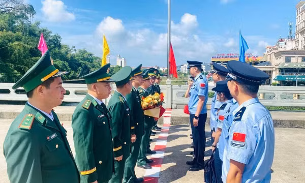 Xây dựng biên giới hòa bình, hữu nghị, hợp tác và phát triển