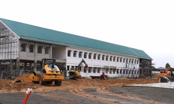 Huy động tối đa lực lượng tăng tốc xây dựng trường nội trú vùng biên
