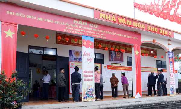 Nội dung dễ hiểu, bằng tiếng dân tộc đến với cử tri xứ Mường