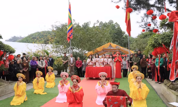 Phát huy giá trị di tích trong phát triển du lịch