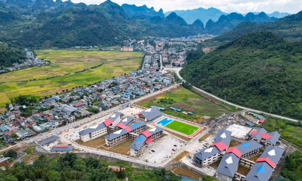 Trường Phổ thông nội trú Tiểu học và THCS Mường Khương (Lào Cai) sẵn sàng cho Lễ khai giảng 'đầu tiên'