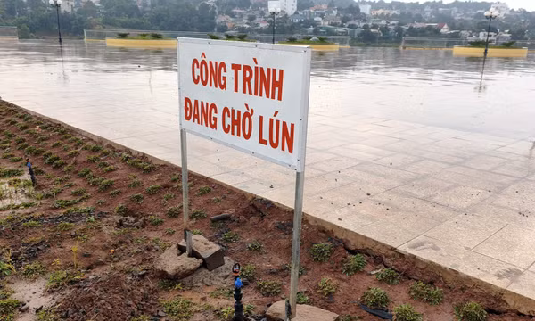 Lún, nứt cục bộ tại Quảng trường Trung tâm Gia Nghĩa 'đã được tính toán trước'