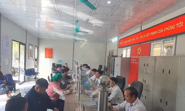 Khi chính quyền đến gần từng bản làng