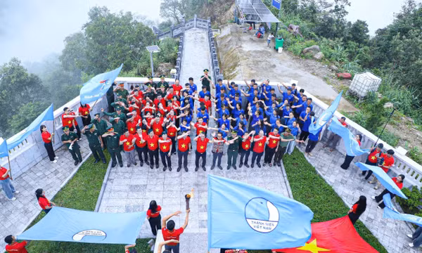 Khởi động chặng 4 - Hành trình 'Tôi yêu Tổ quốc tôi' năm 2026 tại Điện Biên