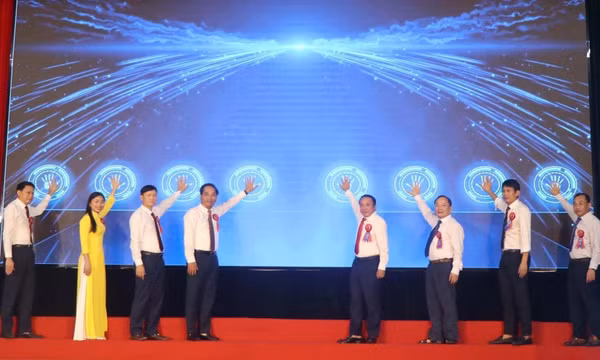 Nghệ An: Khai trương Trung tâm Điều hành thông minh cấp xã đầu tiên