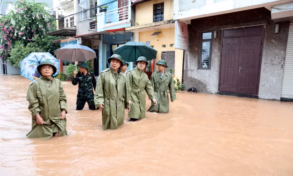 Nước sông Kỳ Cùng dâng cao, khẩn trương di dời dân
