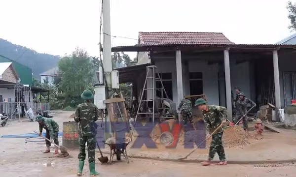 Thần tốc xây mái ấm cho người dân đón Tết