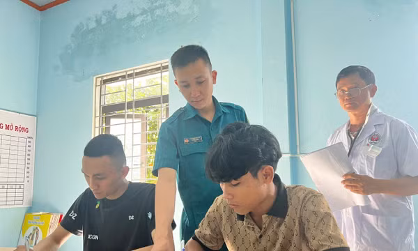 Tuổi trẻ vùng biên sẵn sàng thực hiện nghĩa vụ với Tổ quốc