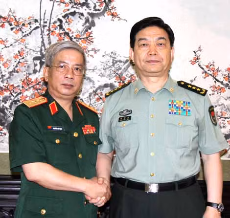 Thượng tướng Nguyễn Chí Vịnh chào xã giao Bộ trưởng Quốc phòng Trung Quốc ảnh 1