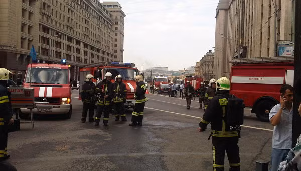 Sơ tán 4.500 người khỏi ga tàu điện ngầm Moscow ảnh 1