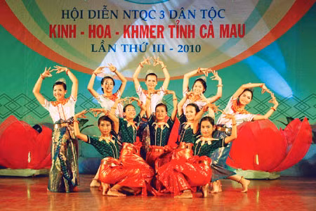 Trang phục truyền thống của phụ nữ Khmer ảnh 5