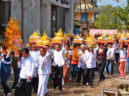 Trang phục truyền thống của phụ nữ Khmer ảnh 3