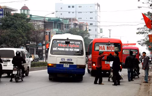 Xử lý xe dù, “bến cóc” ảnh 2
