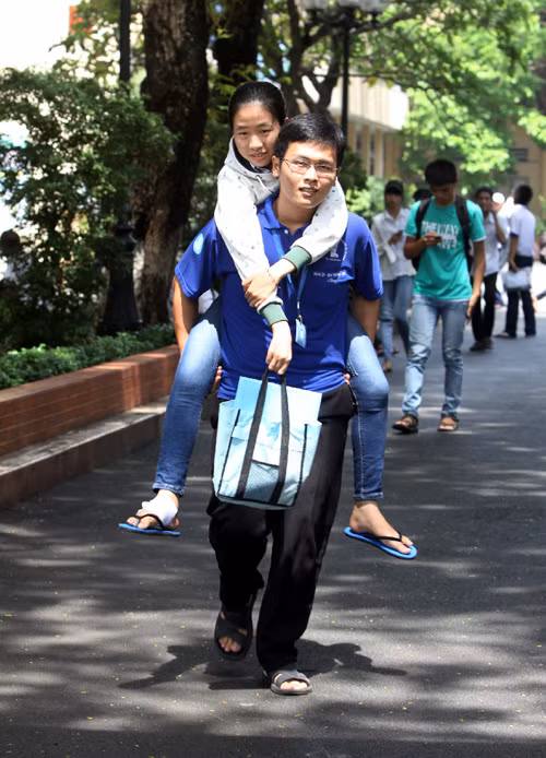 Nội dung biển đảo lại vào đề thi đại học ảnh 1