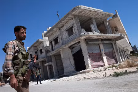 Anh giúp quân nổi dậy Syria chống khí độc sarin ảnh 1