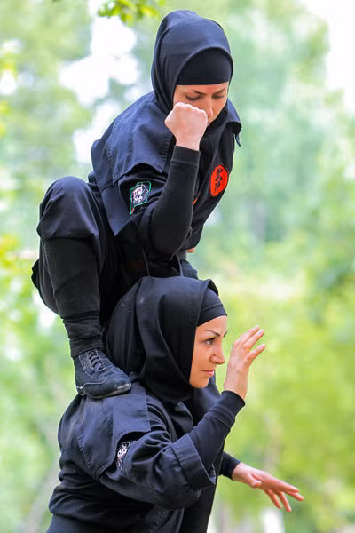 Nữ ninja Iran khổ luyện ảnh 3