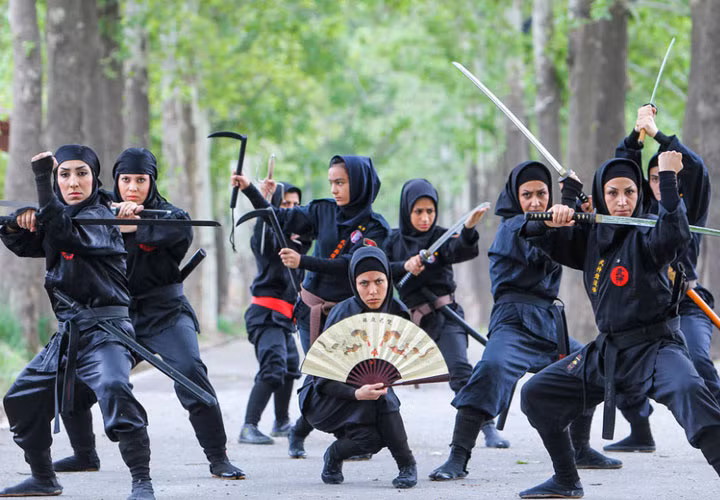 Nữ ninja Iran khổ luyện ảnh 1