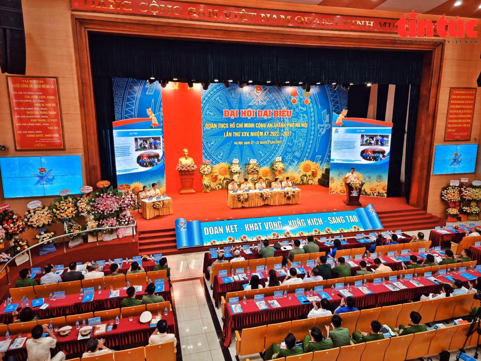 Chú thích ảnh