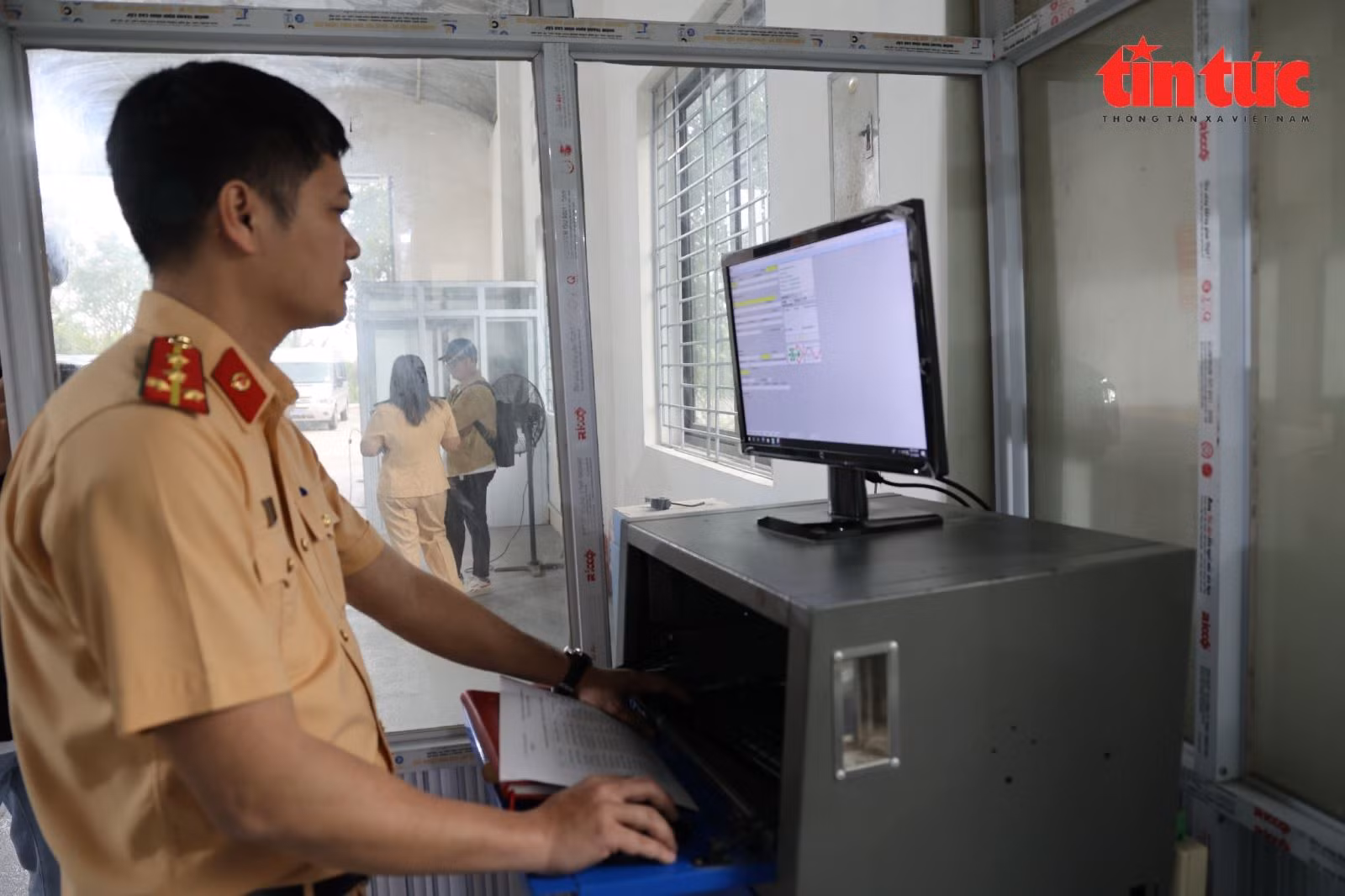 Chú thích ảnh