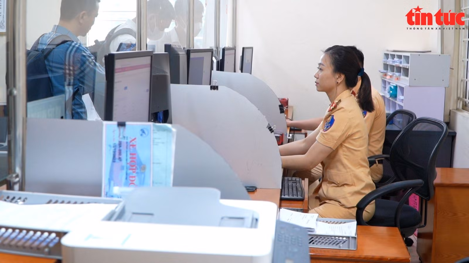 Chú thích ảnh