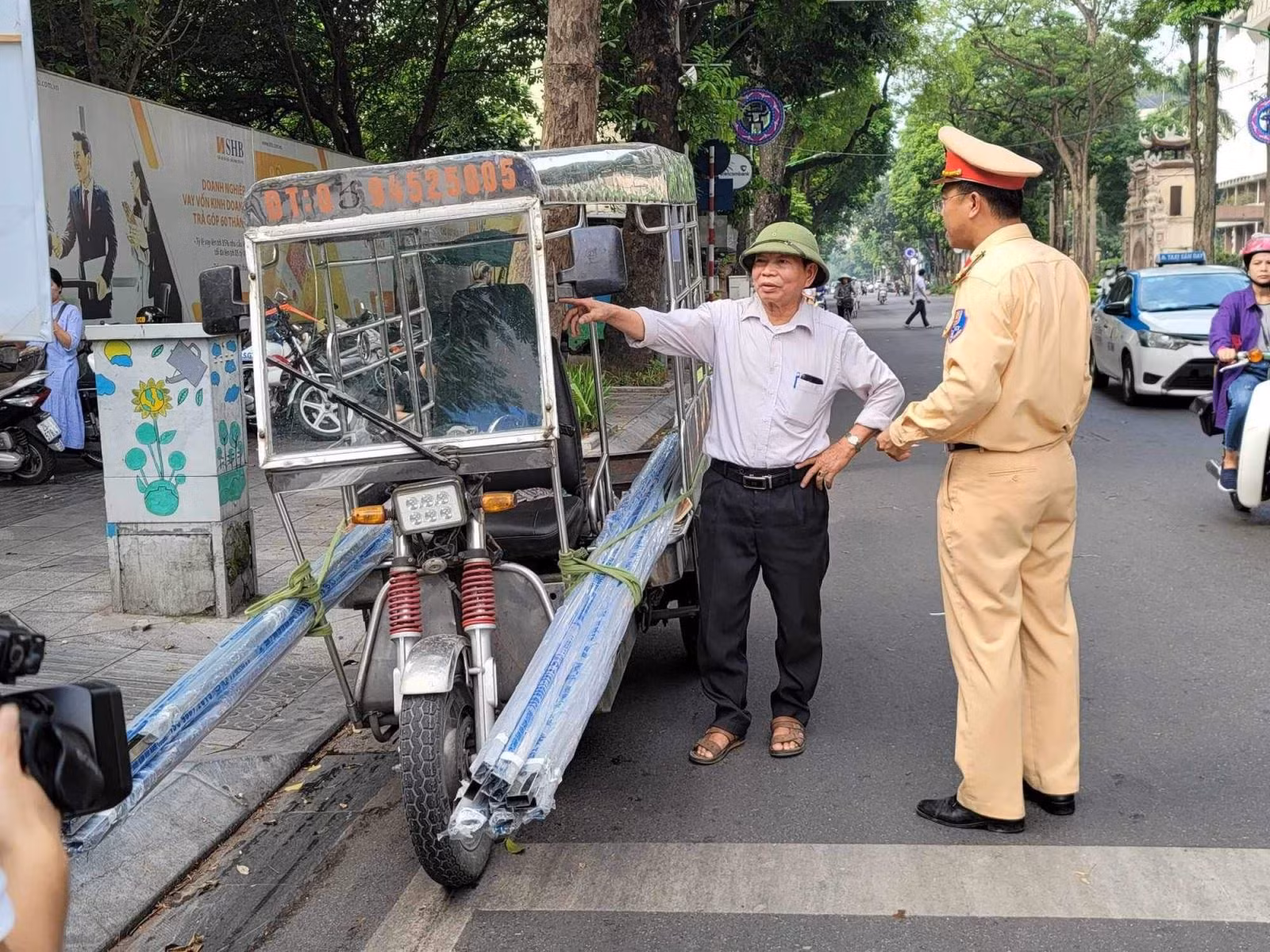 Chú thích ảnh