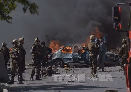 Vụ đánh bom gần ĐSQ Đức ở Kabul: Ít nhất 40 người thương vong ảnh 2