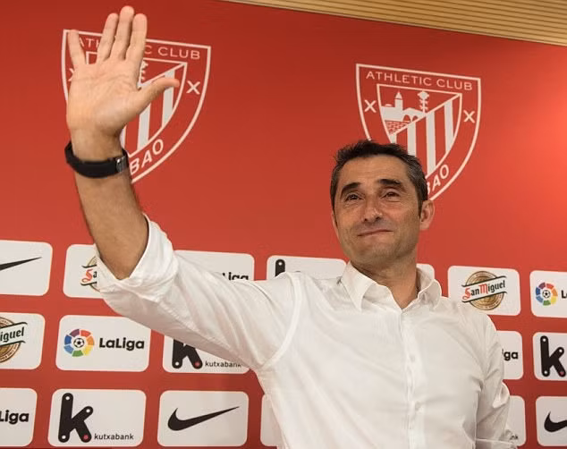 Barcelona chính thức ra mắt HLV mới Ernesto Valverde ảnh 1