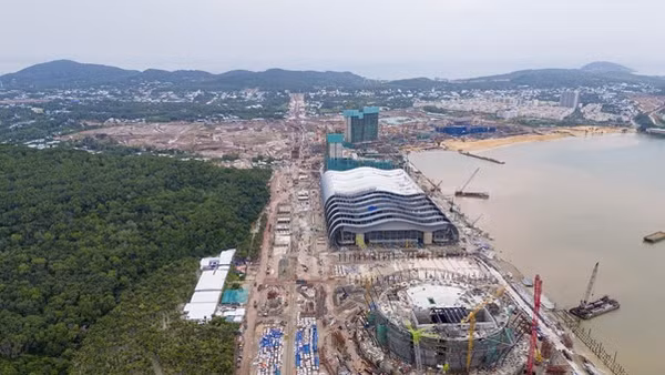 Đẩy nhanh tiến độ trục giao thông - đường sắt nhẹ LRT đón APEC 2027 