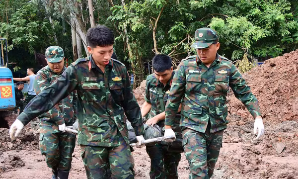 Quy tập thêm 5 bộ hài cốt liệt sĩ tại Công viên Lê Thị Riêng.
