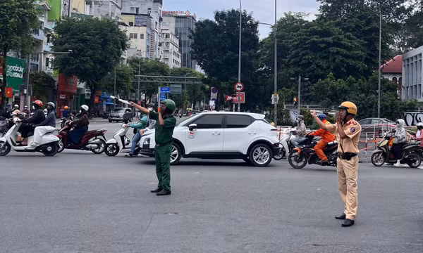 Giao thông ngày đầu phân luồng phục vụ metro số 2 cơ bản ổn định.