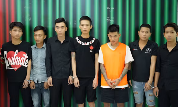 7 đối tượng bị giữ khẩn cấp sau vụ xô xát tại phường Chợ Quán, TP Hồ Chí Minh.