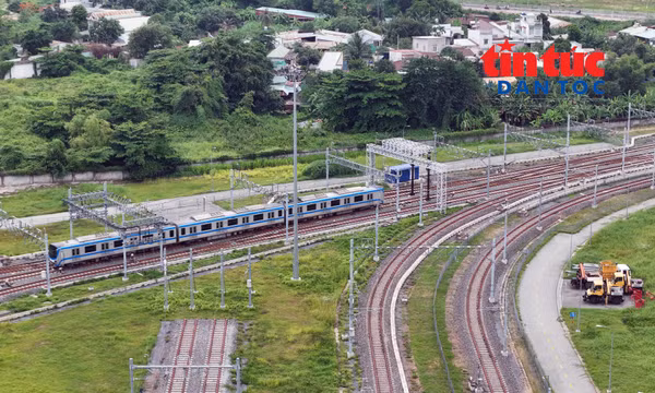 Sự cố mất điện ảnh hưởng hoạt động tuyến metro Bến Thành - Suối Tiên.