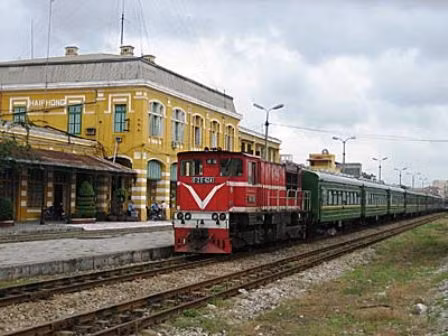 Giảm 5-8% giá vé tàu hoả dịp hè ảnh 1