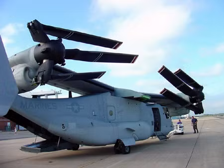 Tỉnh trưởng Okinawa phản đối trực thăng Osprey của Mỹ ảnh 1