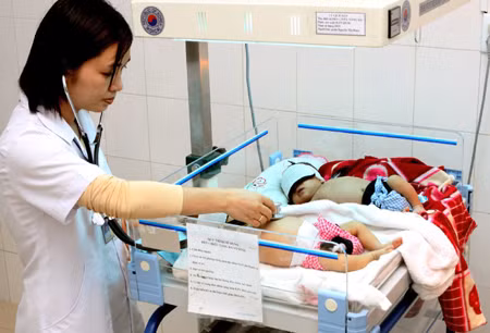 Tìm giải pháp hạn chế tai biến sản khoa: Xung yếu ở y tế tuyến huyện ảnh 1