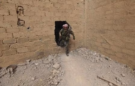 Chân dung phiến quân Syria già nhất, 84 tuổi ảnh 4