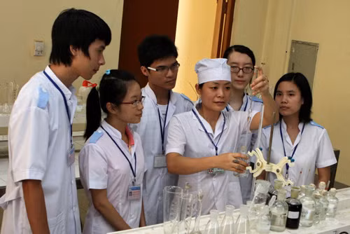 Tháo gỡ bất đồng trong đào tạo nhân lực y tế ảnh 1