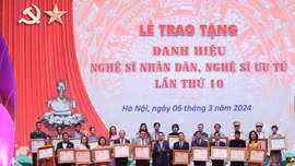 Tin tức TV: Xét xử sơ thẩm vụ án xảy ra tại Tập đoàn Vạn Thịnh Phát, Ngân hàng SCB; giá vàng lập đỉnh mới
