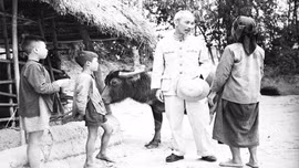 Học Bác mỗi ngày: Đảng ta đặc biệt quan tâm chăm lo đời sống nhân dân
