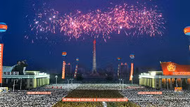 Thử tên lửa ICBM xong, Triều Tiên rộn ràng trong pháo hoa và dân vũ