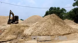 Thất thoát tiền tỷ từ việc bán trộm cát dự án tại Quảng Ngãi