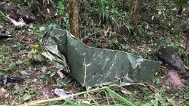 Phong tỏa hiện trường điều tra vụ rơi máy bay Su-22