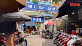 Sau nửa tháng bấm biển số định danh: Nỗi buồn mới ở chợ xe máy cũ Hà Nội