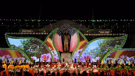 Mãn nhãn màn trình diễn nghệ thuật khai mạc Festival trái cây và sản phẩm OCOP 2022