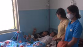 135 học sinh Lâm Đồng nhập viện do ngộ độc thức ăn