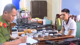 Bắt đối tượng chế tạo súng săn rao bán trên mạng