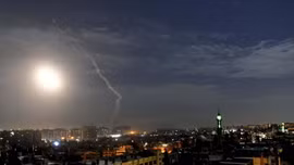 Israel không kích các mục tiêu ở Syria