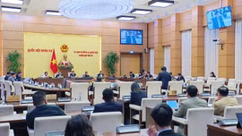 Phiên họp thứ 42 Ủy ban Thường vụ Quốc hội